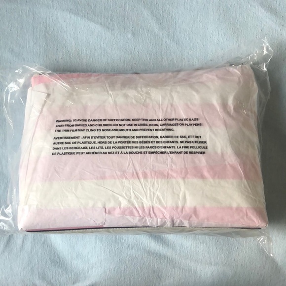 Victoria’s Secret Paradise Bikini Pouch - Picture 3 of 3